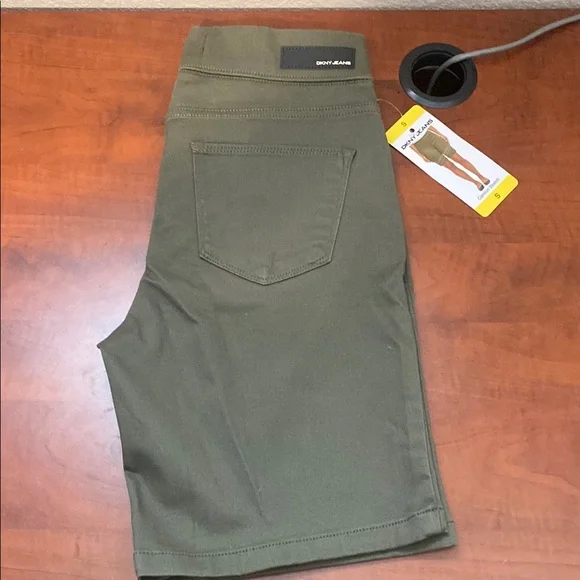 Dkny Womens Comfort Stretch Pull-on Bermuda Shorts S Color Olive - Picture 6 of 10